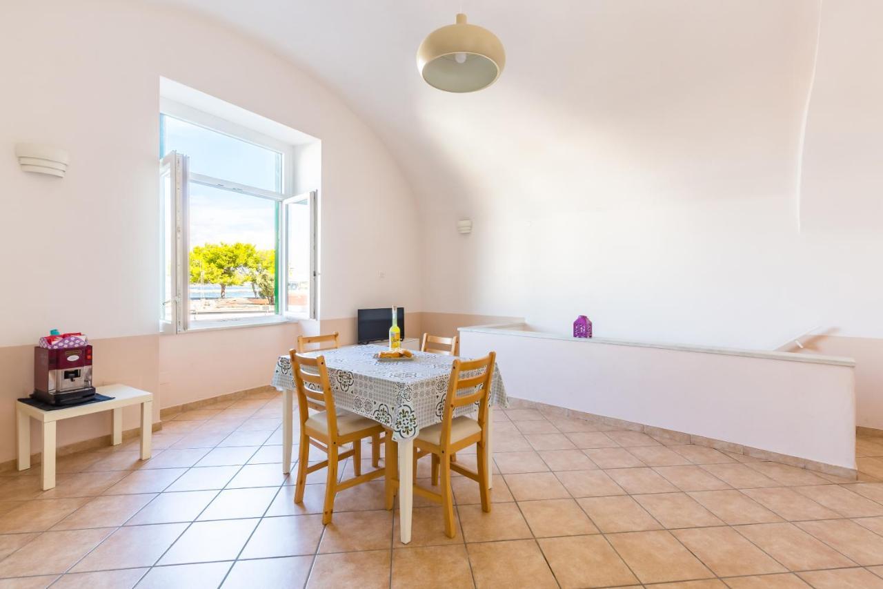 Tizzano House - La Marina Apartment Procida Luaran gambar